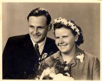 Jan a Marie Sedláčkovi / svatební foto / 1955