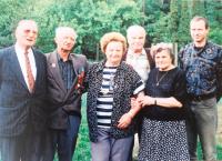 Koloman Hamar with his wife (second from the right) and visitors from France