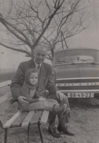 David Kabzan with his grandfather Schneewess, 1972