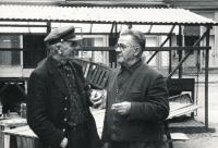 Vlevo Josef Beránek, otec, vpravo Theodor Hohaus