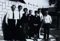 Babička a Josef, František, Marie, Anna, Ludmila, Karel a Jan