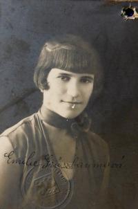 Maminka Emilie Grünbaumová (Fischerová) v roce 1931