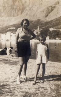Makarska s maminkou - 1934