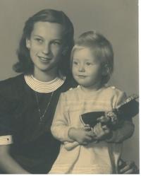 Hana with her sister, Prague, 1947