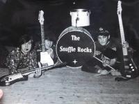 Zábřežská kapela Snuffle Rocks v roce 1967 v níž hrával také Jiří Gruz. Zleva Ivo Konečný, Václav Trouška, Václav Lonský, Ladislav Navrátil.