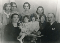 1935 rodina Szulcova s otcem