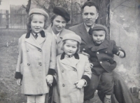 Rodina Kajnekova- rodiče Josef a Markéte a děti Marie, Ludmila a Josef