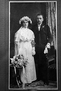 Robert's gradmother and grandfather,  Érsekújvár 1907