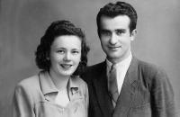 Robertova maminka a tatínek, Nové Zámky 1947
