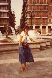Erdélyi Ágnes a spanyolországi nyaraláson, 1982