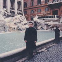 1967 - Petr Esterka a fontána di Trevi v Římě