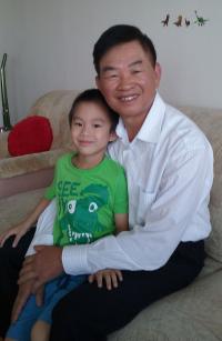 Te Do Hoang s vnukem Honzíkem, 2016