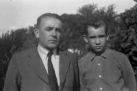1952 - Zdeněk Bíza se svým otcem