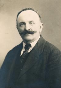 Jaroslav Vyškovský (dědeček), Vsetínsko.