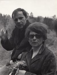 Václav Mezřický s manželkou Něhoslavou na výletě