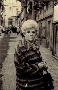 Mariana Bukovská, Prague about 1975