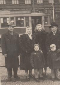 Jaroslav with whife's parents and childrens, 1954 Prague