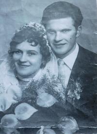 Svatební fotografie Františka a Veroniky Mrázových