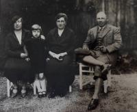Ehrenfeld family before the war