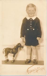 Jiří Tichota - as a child in 1939