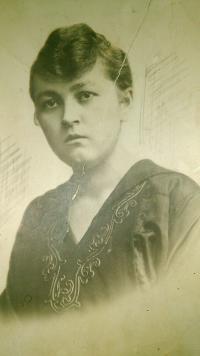 Matka Libuše Lacinové - Marie Čejková Palenská