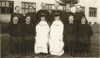 Postulants in Bojkovice.
Top row: Bertranda, Emilie-Slavomíra, Karola, a postulant who later left, Marietta, Bohdanka. Bottom row: Beáta, another postulant who left,  left, headmistress, sister Pavlína, teacher, sister Alena, Josefa and Julietta.