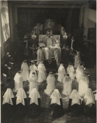 Oblation (entering into novitiate). Olomouc - Řepčín, 22th August, 1948