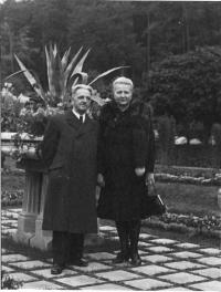 Alois and Marie Bohušovi, Dominika's parents
