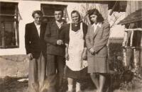 Manžel, švagr, tchýně a Slávka Velikonoce 1948