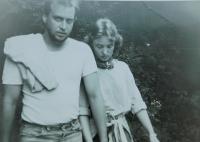 Dana Krejčí (Foukalová) s Petrem Holubářem v roce 1988