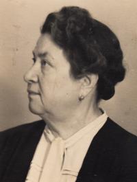 1945, říjen, teta Albi Marková, roz. Vavřínová