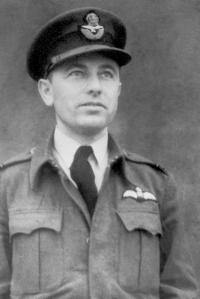 Stanislav Rejthar, RAF England 1942