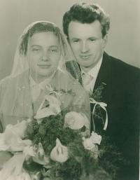 Jaroslav Bílek with wife, the wedding day