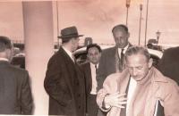 Delegace do firmy Leyland v Anglii. Matti Cohen uprostřed. Blackpool, Imperial hotel, duben 1956