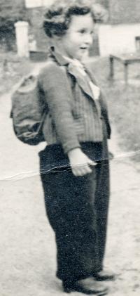 S tatínkem v Podbabě, 1940