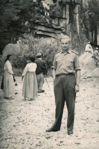 Jaroslav Komárek, North Korea 1954