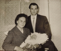 Manželé Nadějovi se synem Pavlem, 1961