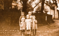 Sourozenci Frankovi (Georg, Adolf, Anni, Maria, Inge), 1944