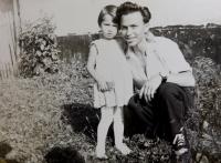 Ilias Cumaropulos with his daughter Vasiliki