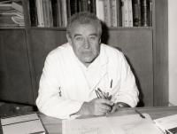 Antonín Doležal - ve své kanceláři