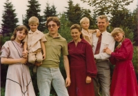 With his family as a preacher in Frýdlant, 1984