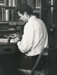 As a student at the Biblical Seminary, 1971