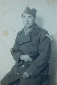 Otec Milan Šobota nejspíše v jugoslávské armádě