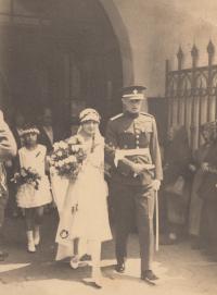 Wedding of her mother and father, Poděbrady, 1929