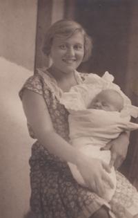 Her mother with little Ctirad Mašín, 1930