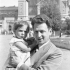 Eva Lustigová s tatínkem Arnoštem Lustigem, 1958