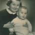 Jarmila Přibylová s bratrem, rok 1946